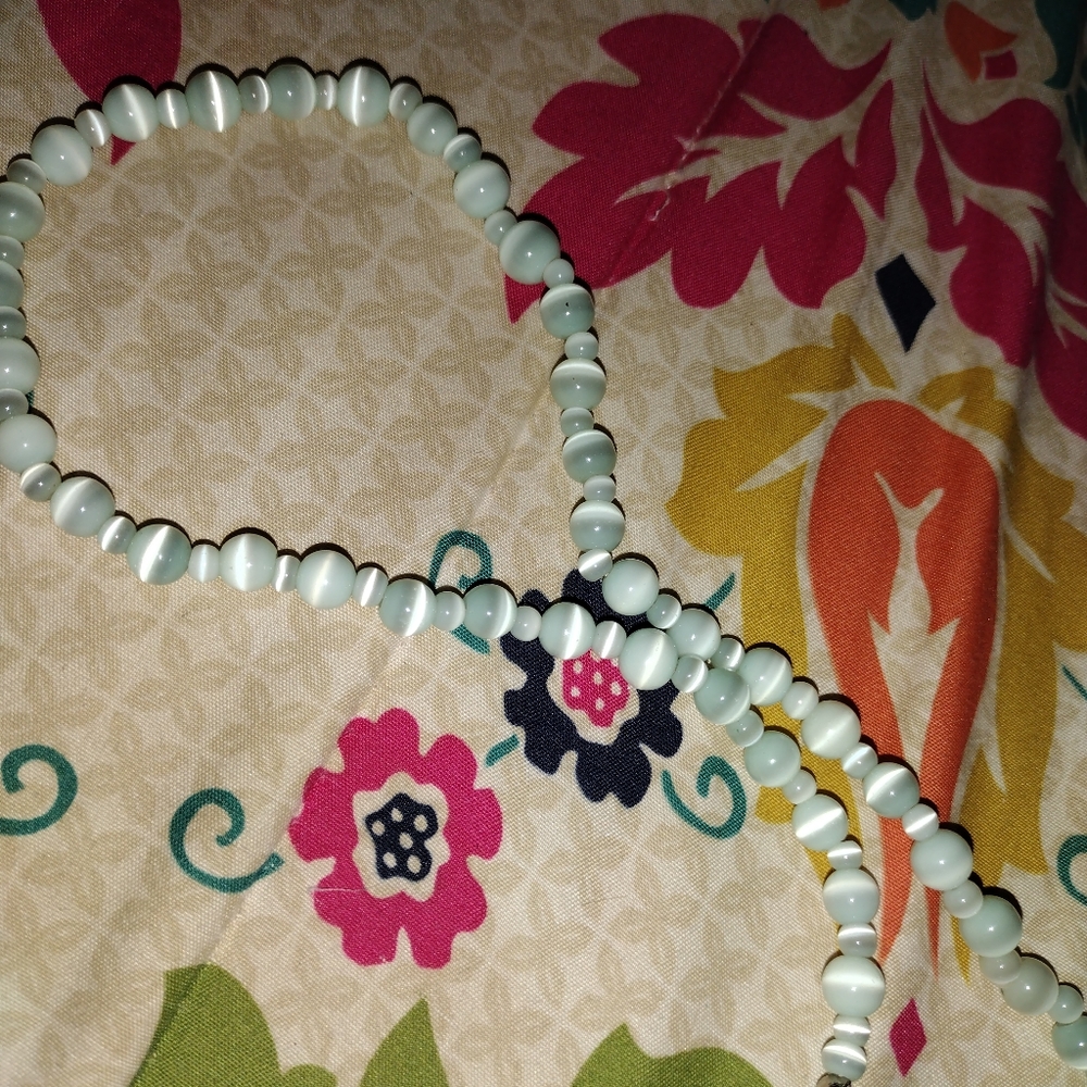 woman's necklace